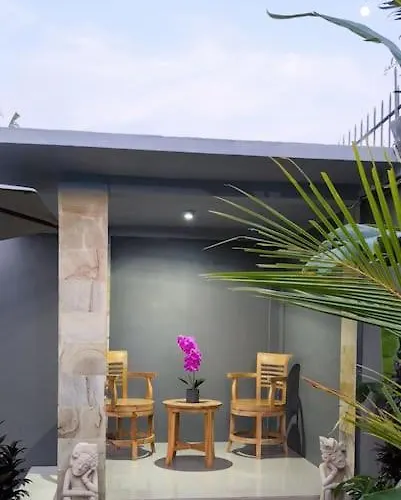 Villa Dua Warna Dencarik