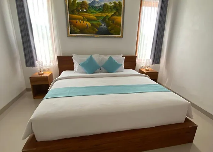 Dua Warna Dencarik Villa *